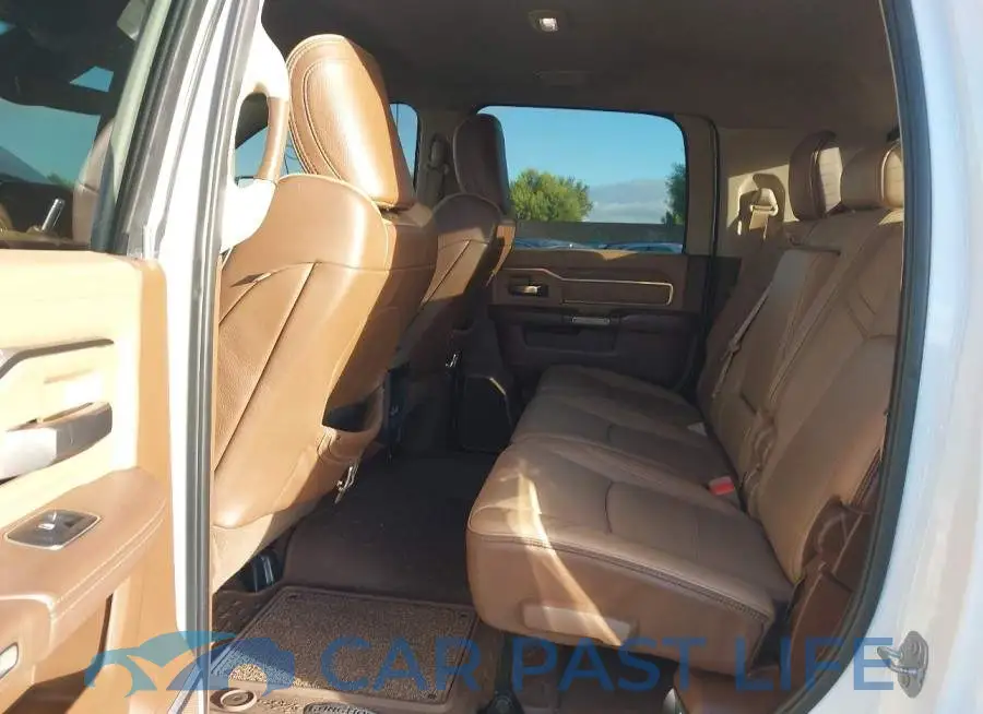 3C6UR5PL7KG514874# 8