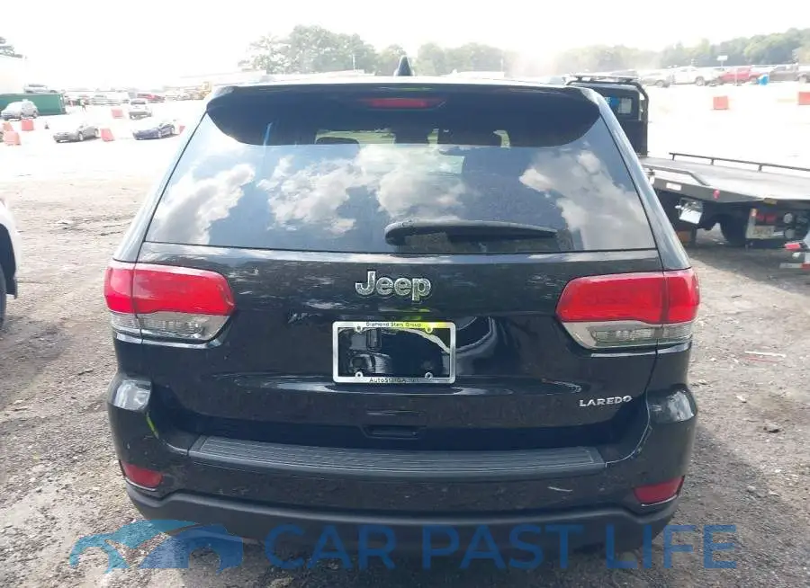 1C4RJEAG2JC368578# 16