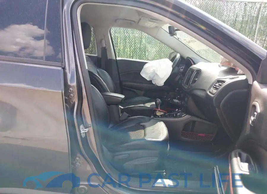 3C4NJDDB1LT111881# 5