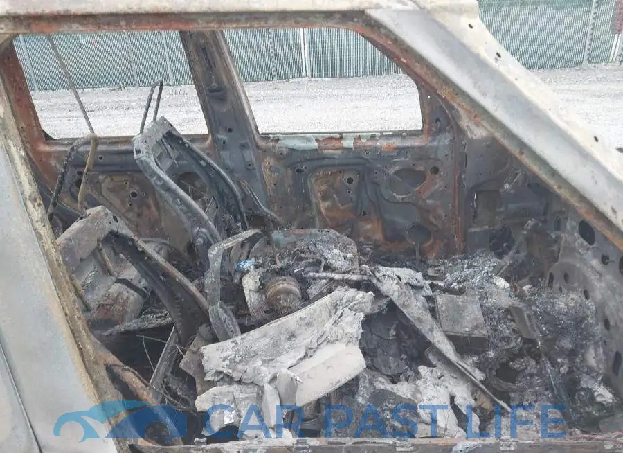 SALAK2V65GA820028# 5