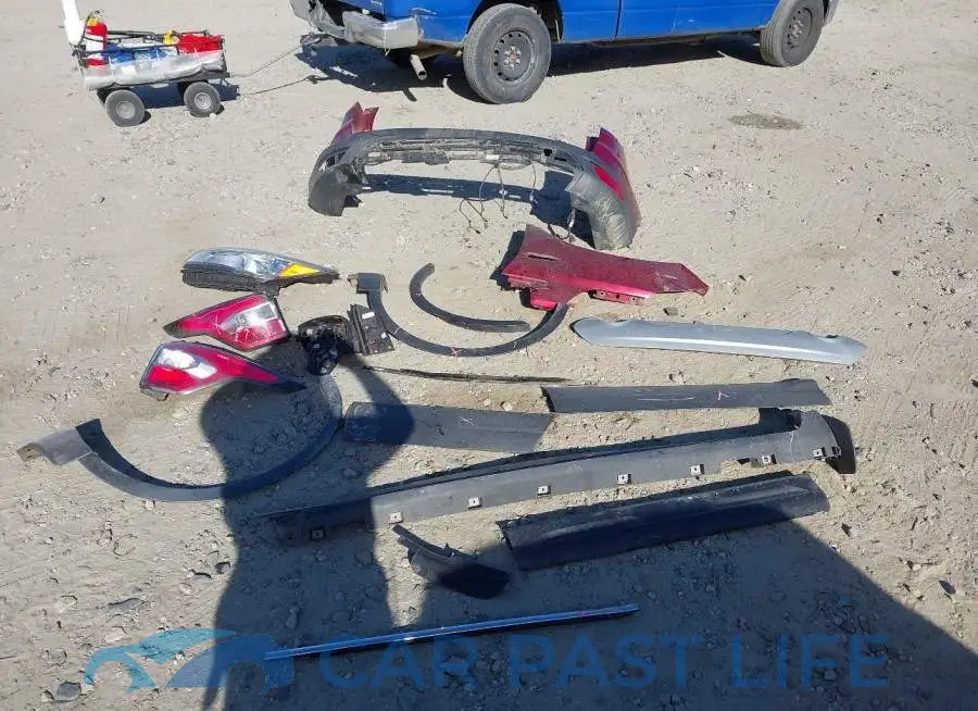 1FMCU0J93HUA35999# 12