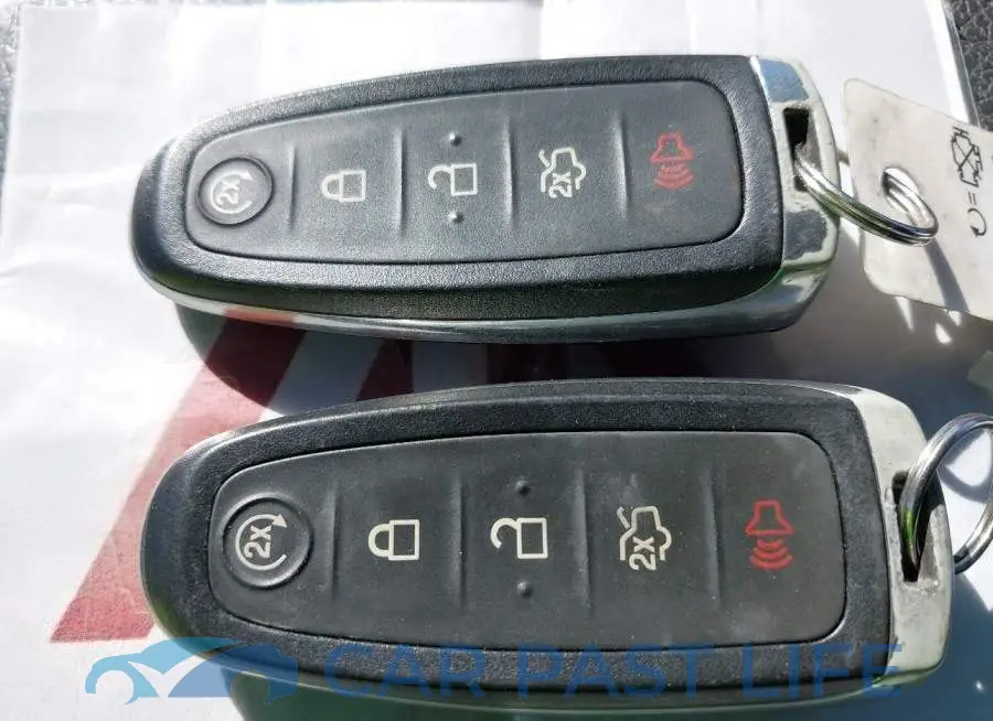 1FMCU0J93HUA35999# 11