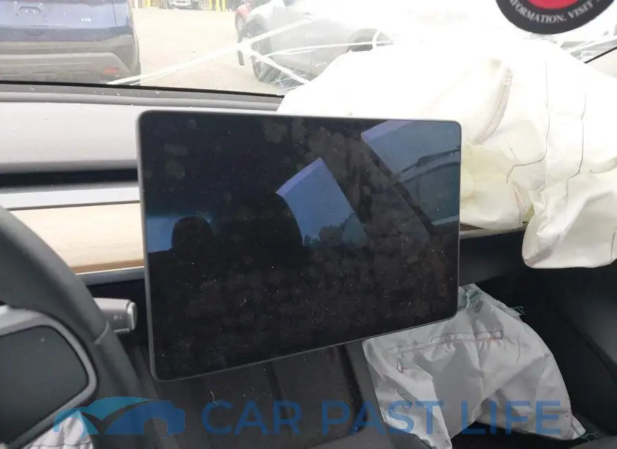 5YJ3E1EB4NF189064# 16