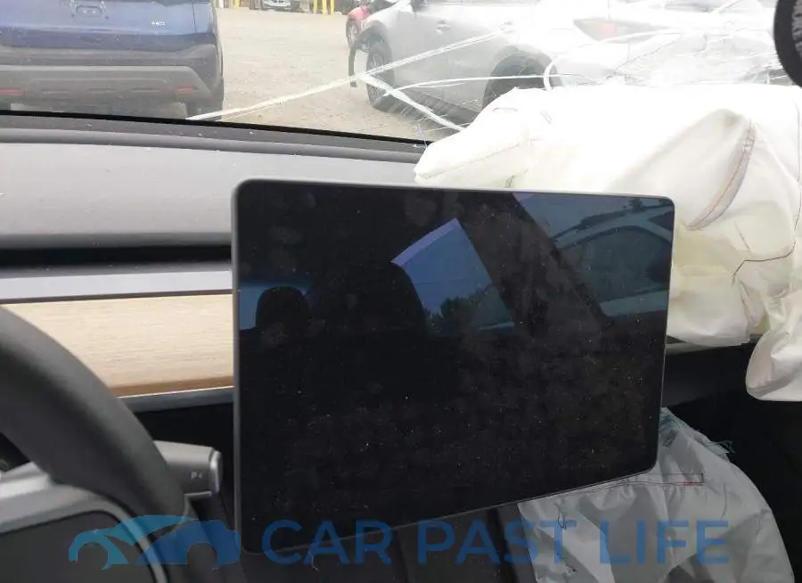 5YJ3E1EB4NF189064# 7