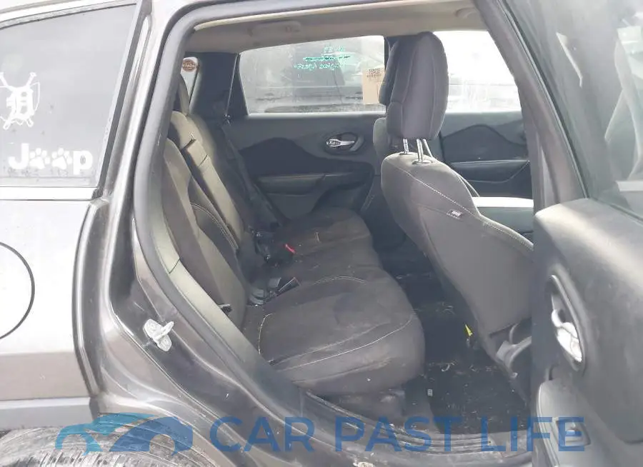 1C4PJLCS9FW770679# 8