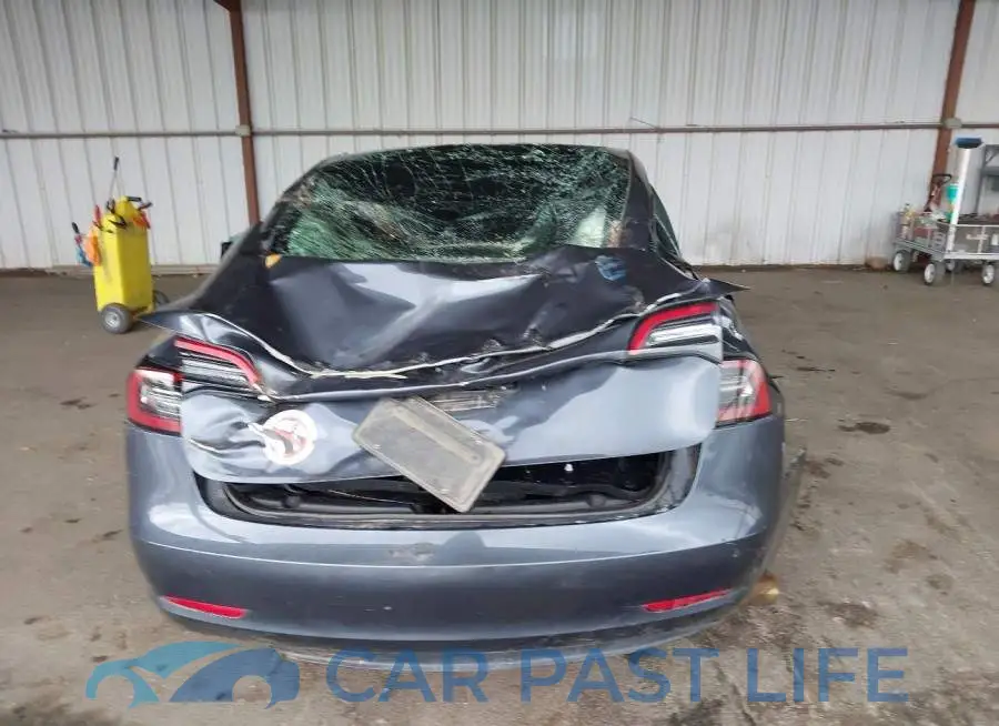 5YJ3E1EA5PF693455# 17