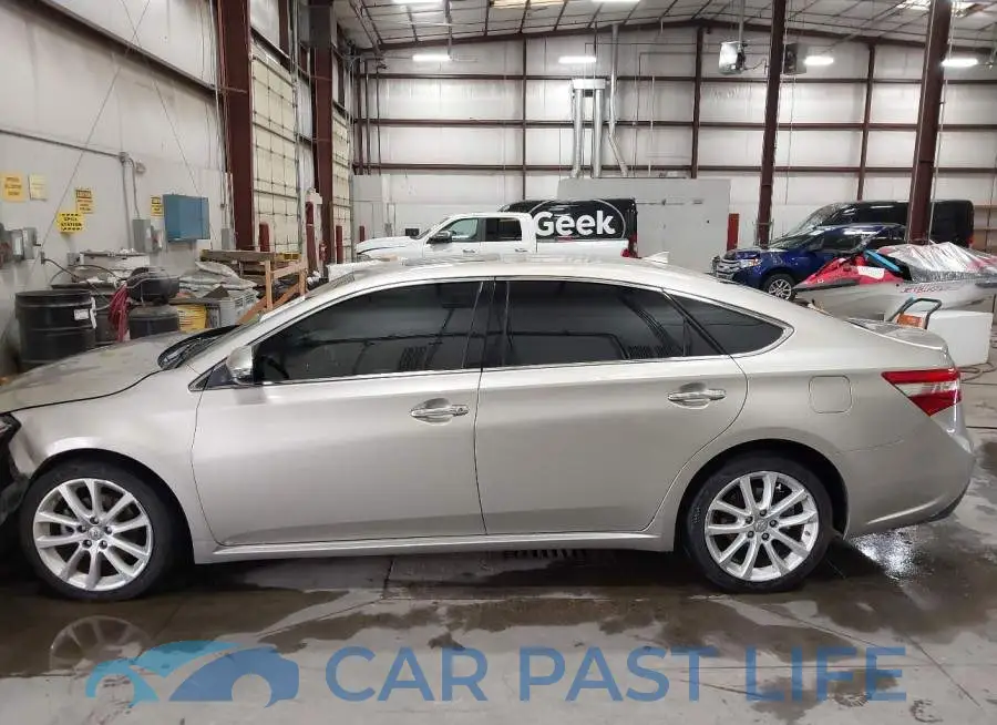 4T1BK1EB5FU166532# 14
