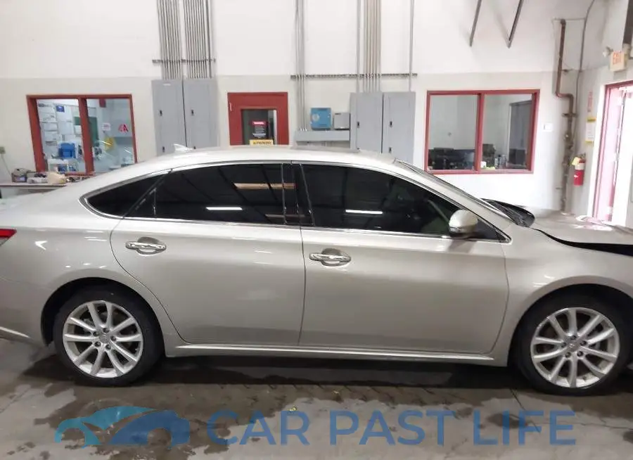 4T1BK1EB5FU166532# 13
