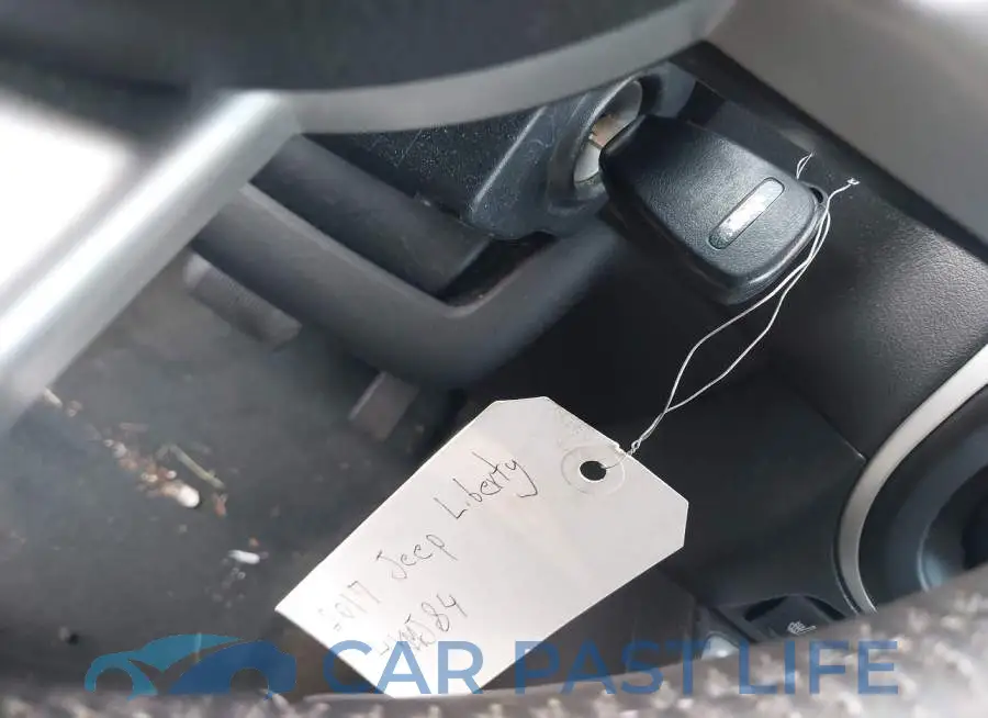1C4NJDEB7HD110195# 11