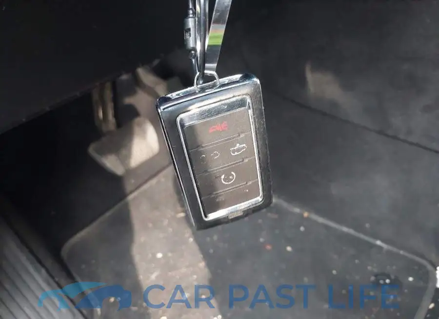 1C4SJVDP0RS171570# 11