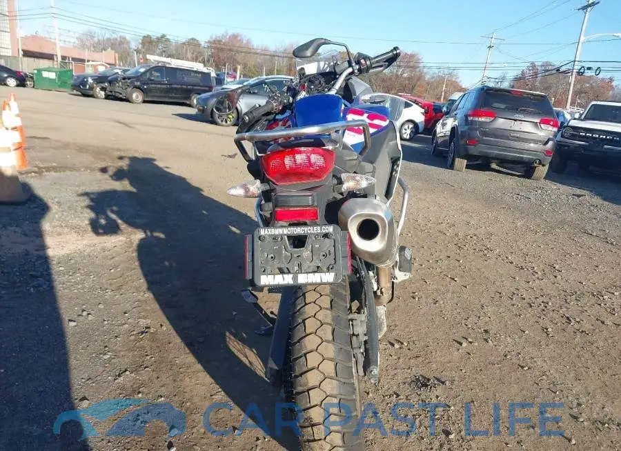 WB10K0302KZ800042# 6