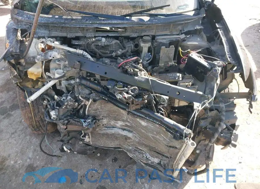 JN8AT2MT8GW004045# 10