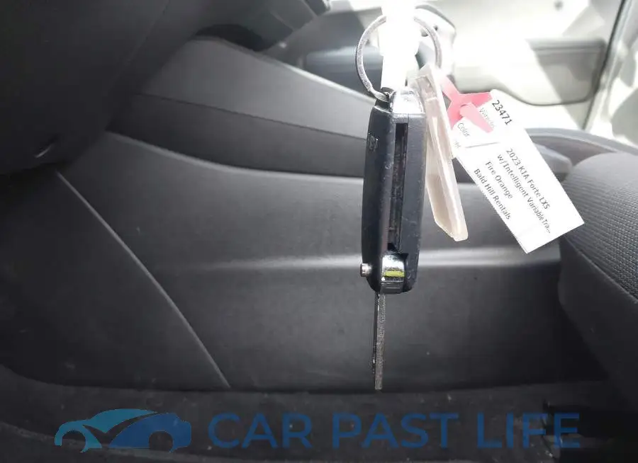 3KPF24AD8PE588485# 11
