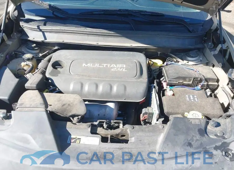 1C4PJLCB7FW611434# 10
