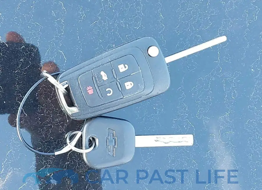 2G1FD3D34F9271560# 11