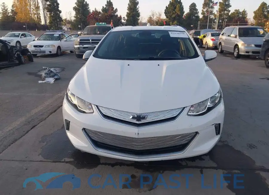 1G1RC6S59JU137564# 12