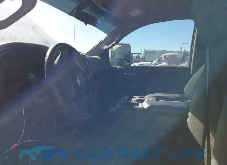 1GC3YLE74LF218277# 6