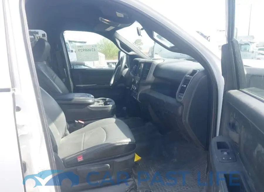 3C7WR3GJ2PG520905# 7