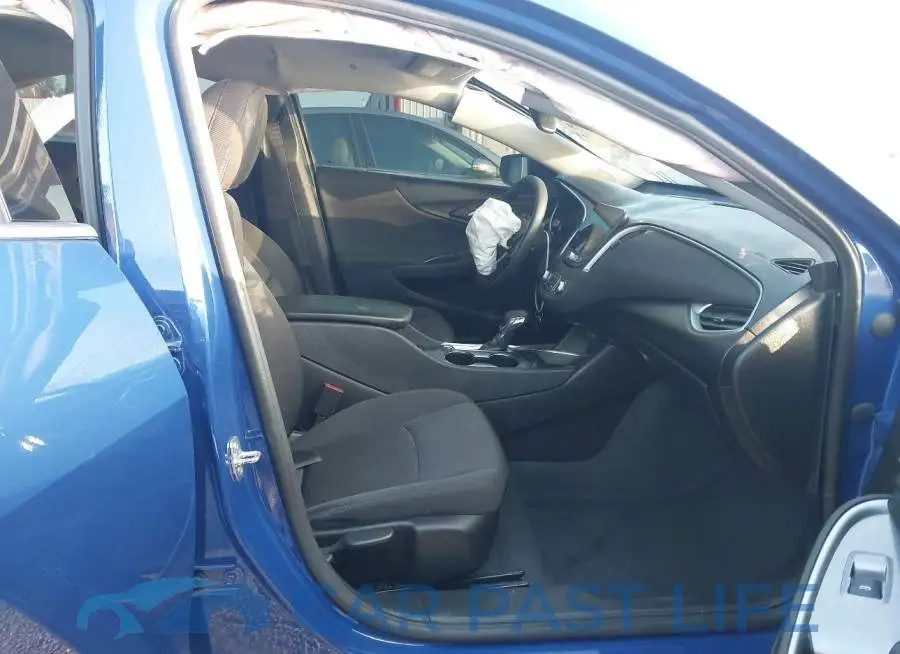 1G1ZD5ST8PF211740# 5
