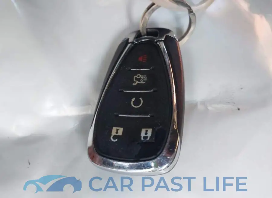 1G1ZD5ST8PF211740# 11