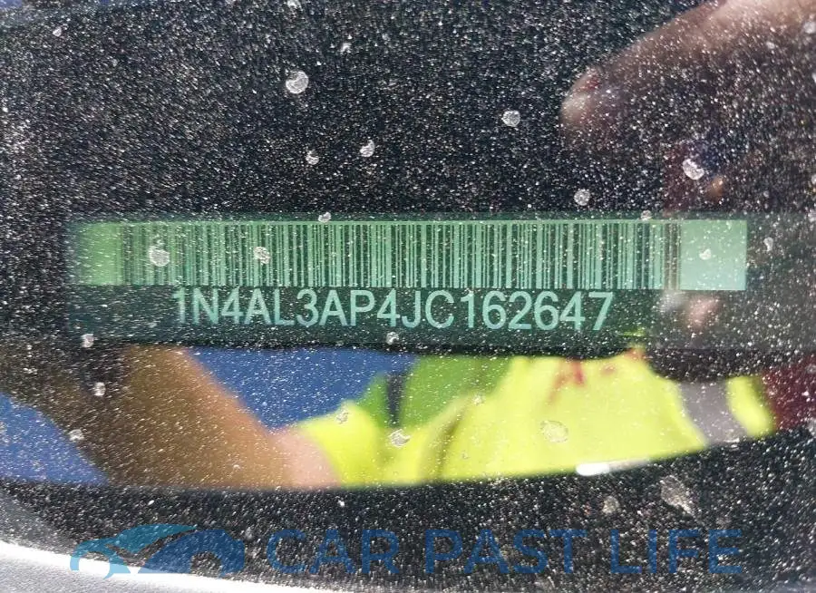 1N4AL3AP4JC162647# 17