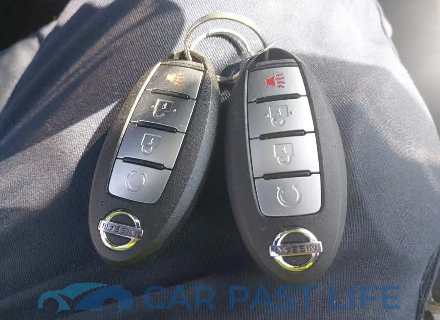 3N1CP5CV2LL535077# 11