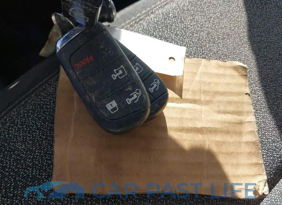 3C6LRVDG4PE578201# 11