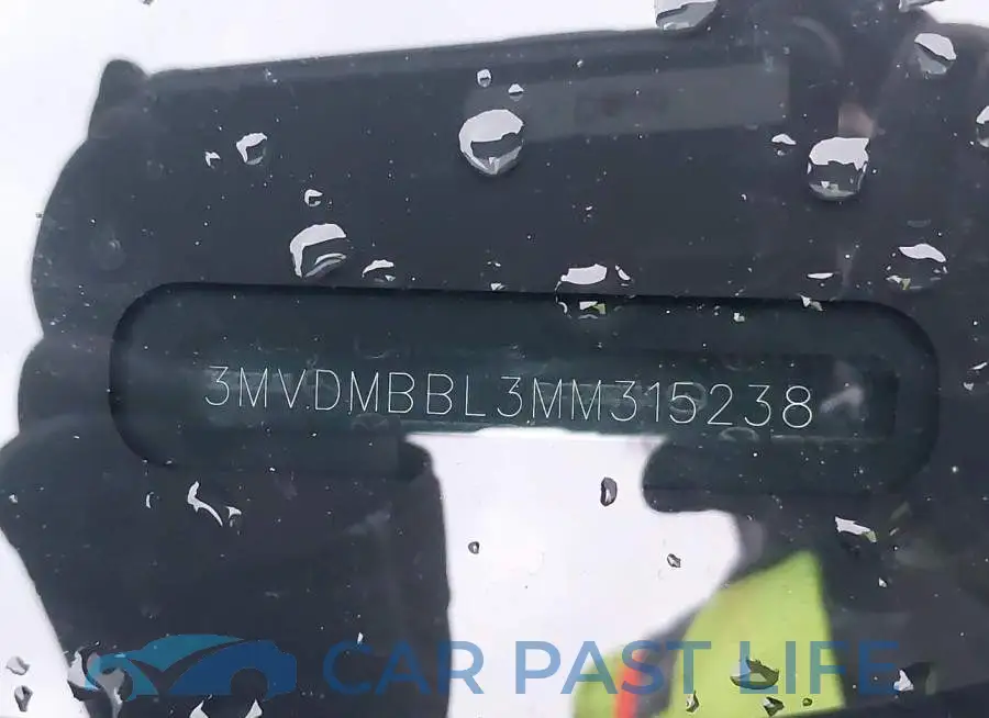 3MVDMBBL3MM315238# 9
