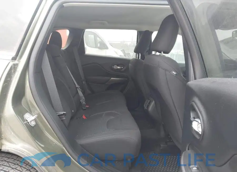 1C4PJLCB3KD109459# 8