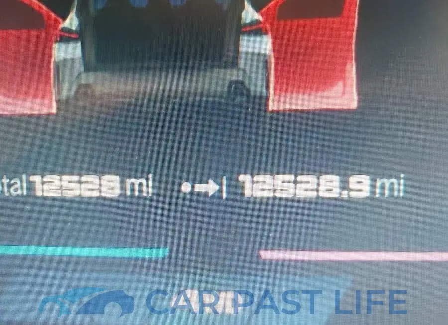 5YM23CS08R9V37679# 16