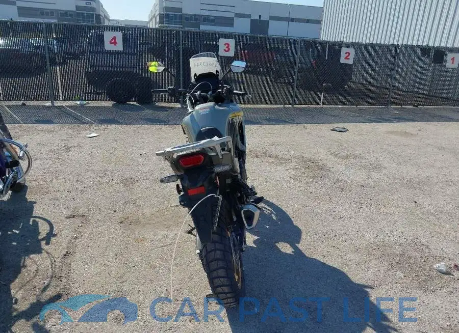 JH2RD1717SK000527# 6