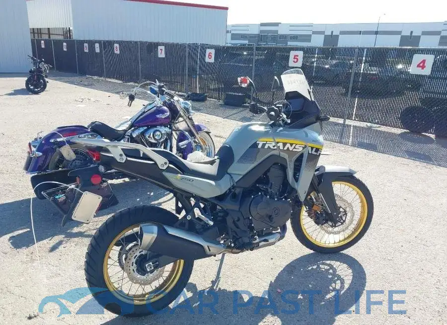 JH2RD1717SK000527# 4