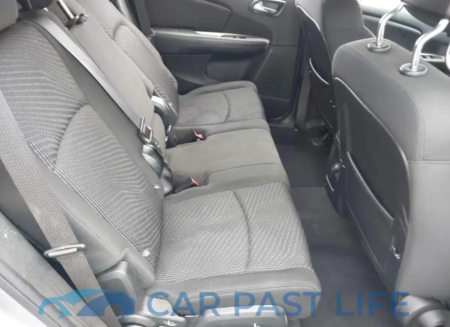 3C4PDCAB7LT237029# 8