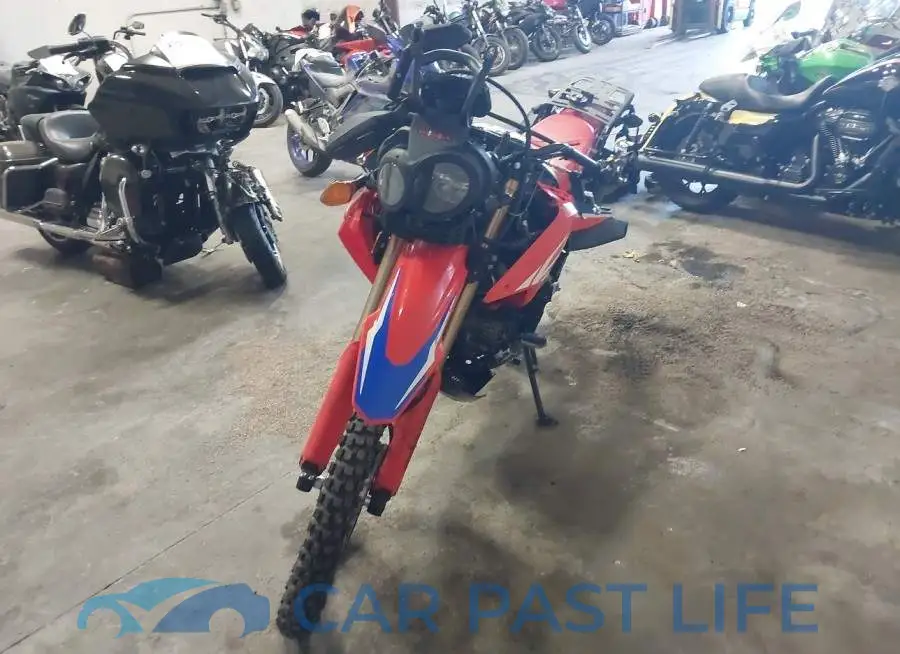MLHND1609R5300527# 2
