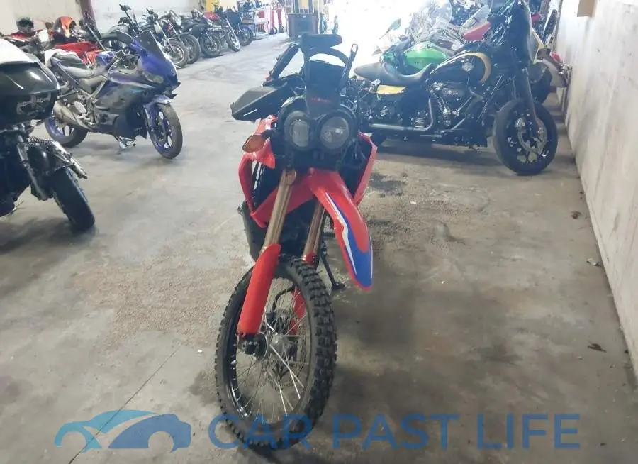MLHND1609R5300527# 5