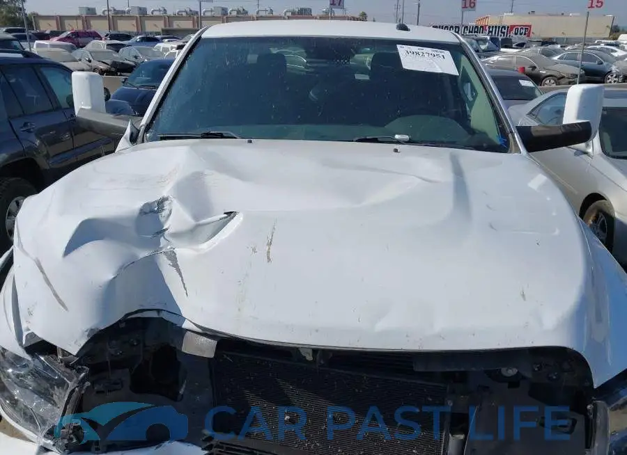 3C6UR5CL6JG119542# 10