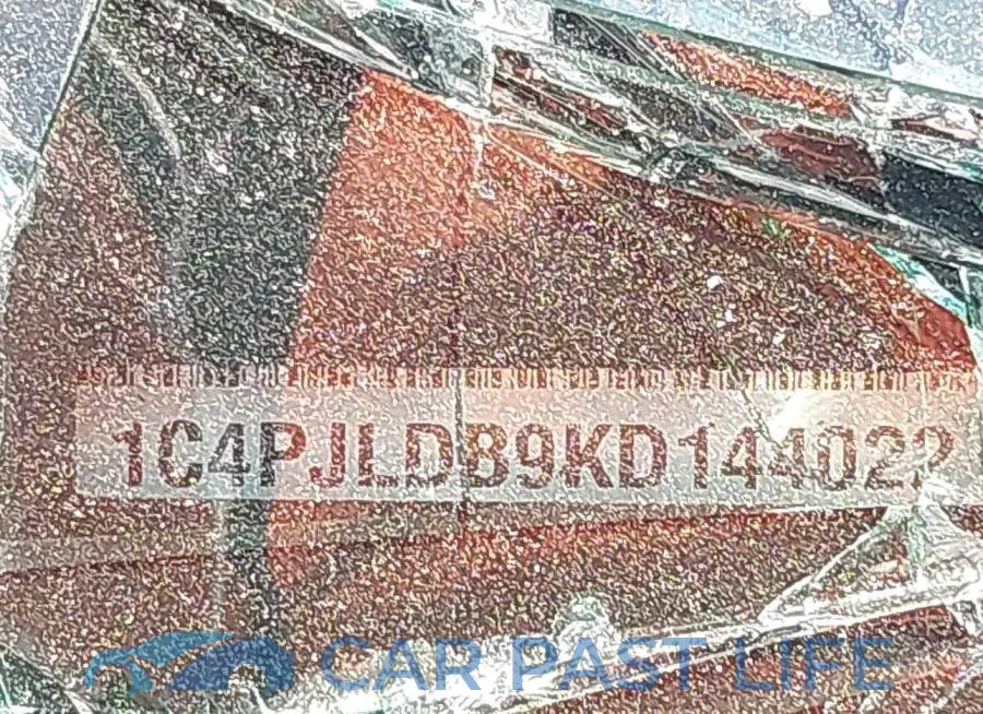 1C4PJLDB9KD144022# 9