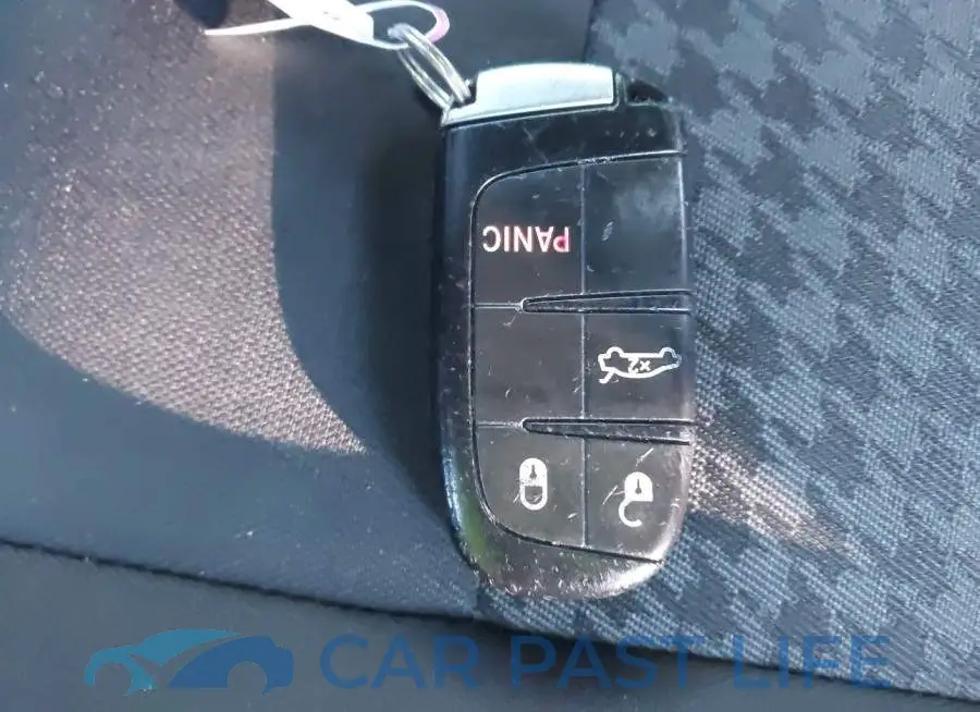 2C3CDZAG3KH748021# 11