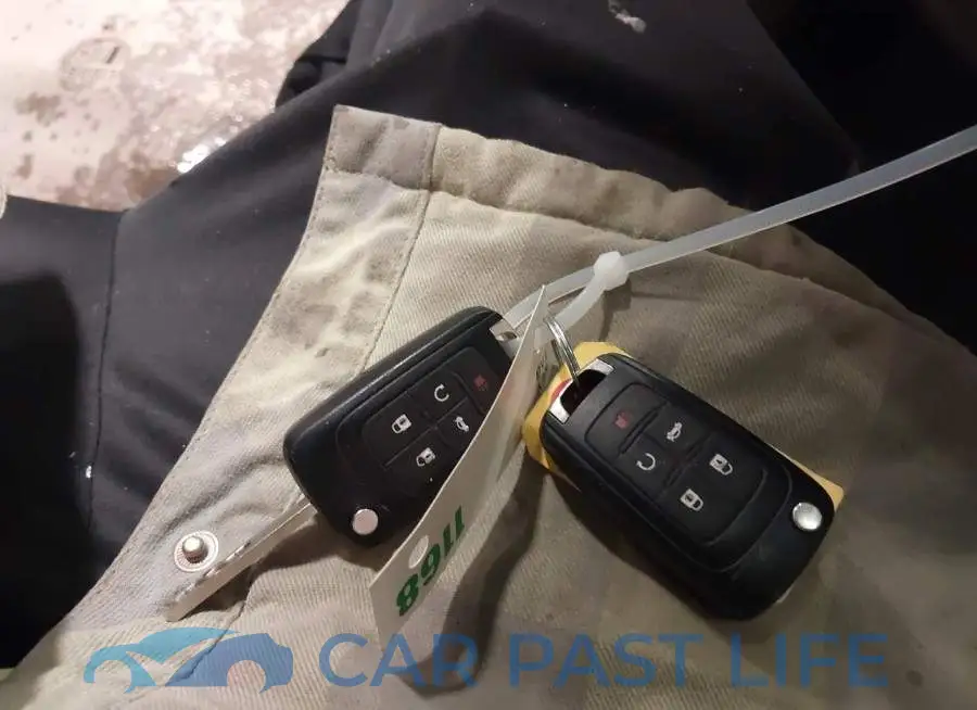 1G11E5SA4GF113930# 11