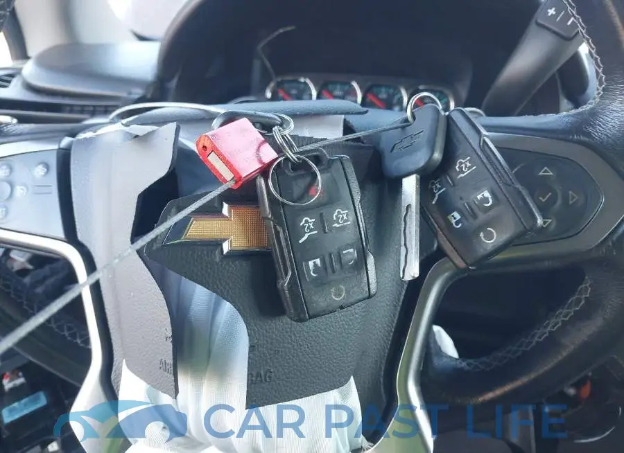 1GNSKHKC4JR311945# 11