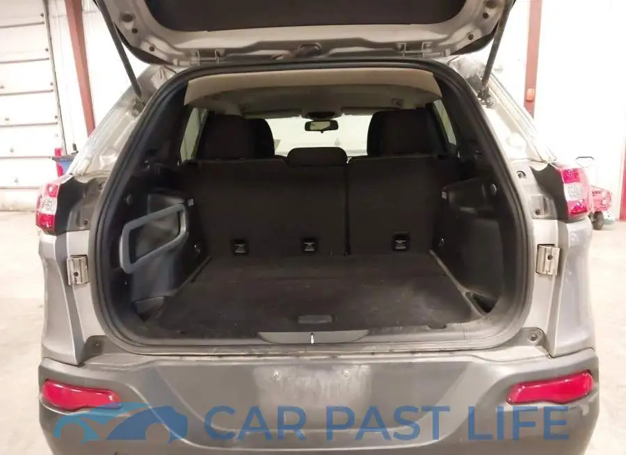 1C4PJMCB6FW669041# 17