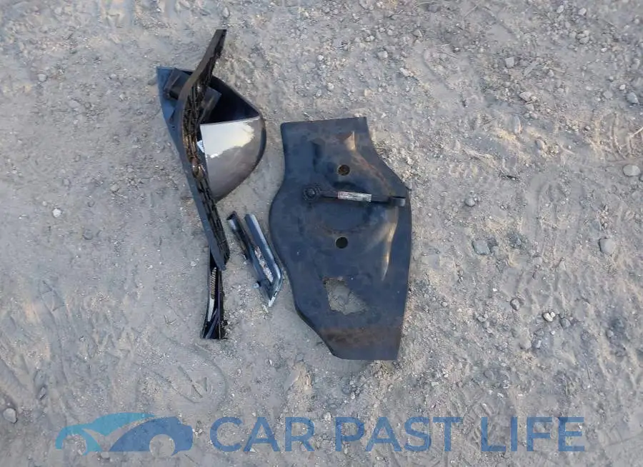 7SAYGDEE4NA006032# 12