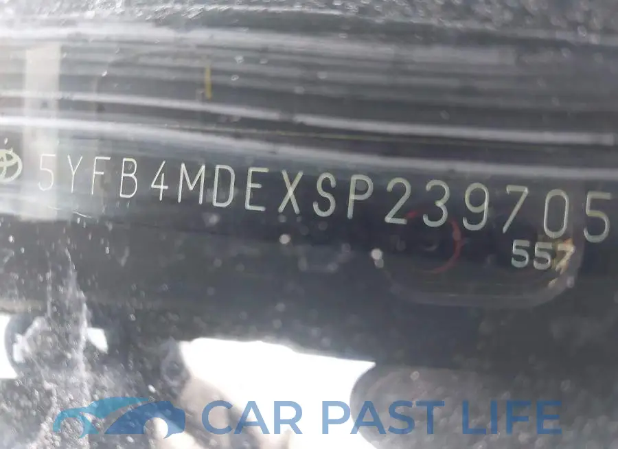 5YFB4MDEXSP239705# 9