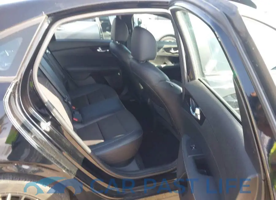 3KPF54AD6PE585446# 8