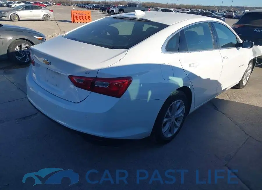 1G1ZD5ST4SF114138# 4