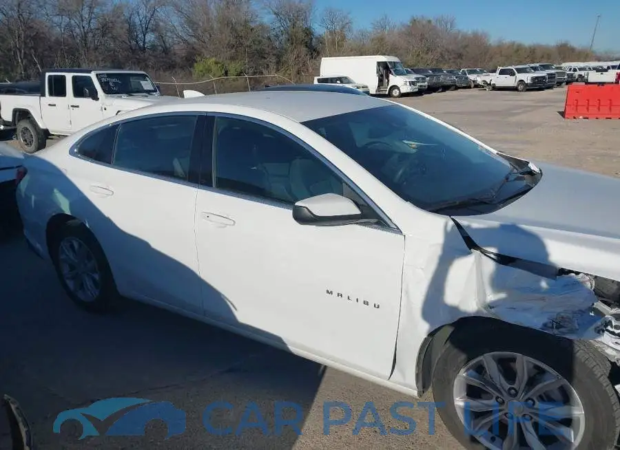 1G1ZD5ST4SF114138# 13