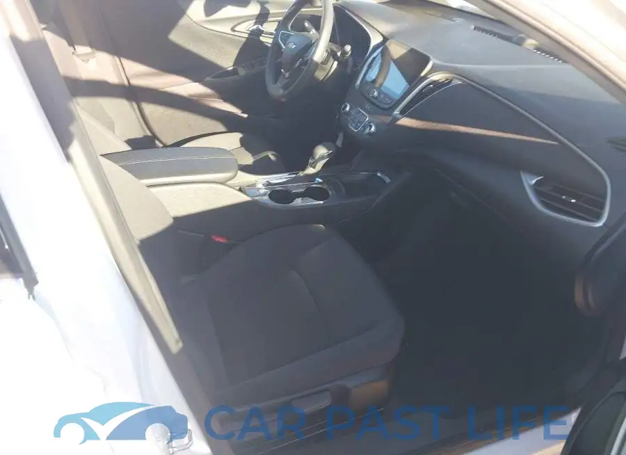 1G1ZD5ST4SF114138# 5