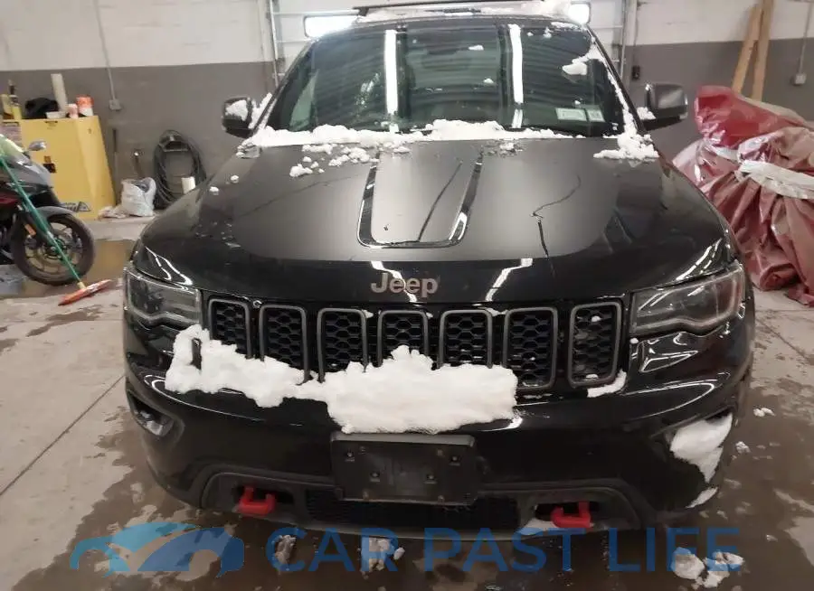 1C4RJFLG1JC370650# 13