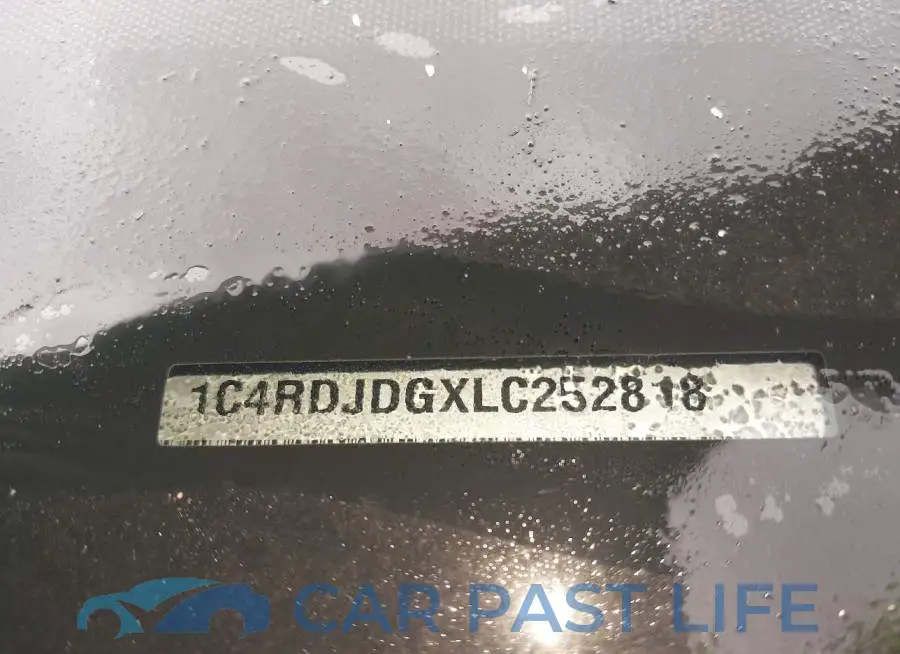 1C4RDJDGXLC252818# 13