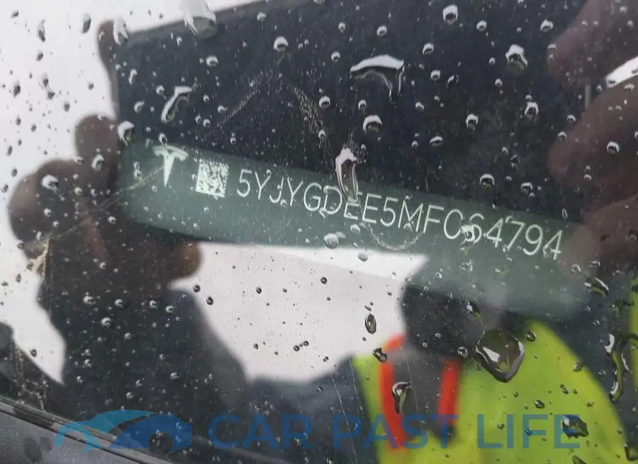 5YJYGDEE5MF064794# 9